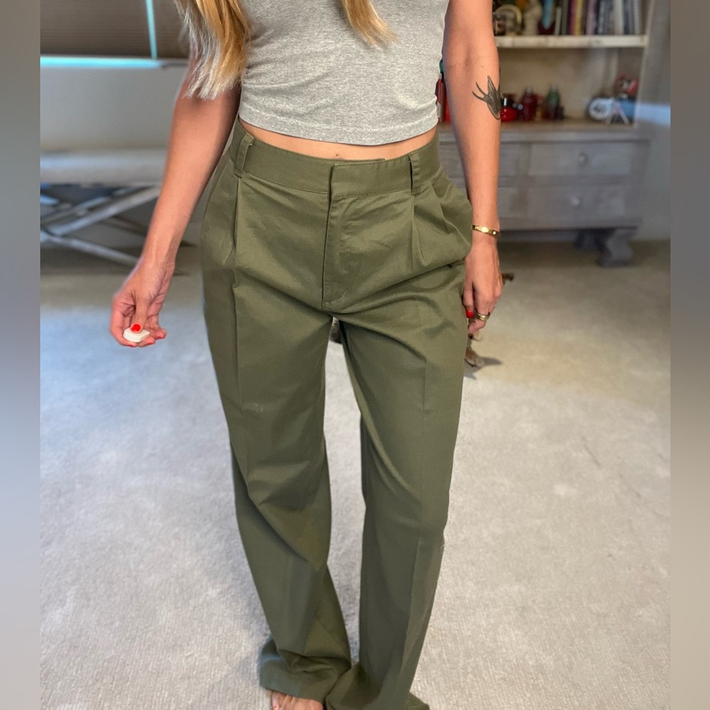 Aritzia TNA Olive Trouser Pants Size 2